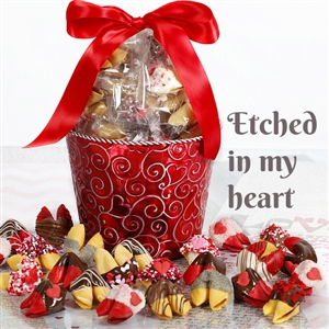 Need to show your sweetheart they are the queen of your heart? Look no further than this sweet valentine cookie gift.
