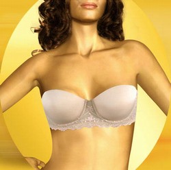 Uprising Seamless Push-Up Strapless by Wonderbra