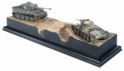 Fatal Encounter: German Tiger I vs Soviet T-34/76 Mod. 1940 Tanks Head-to-Head Diorama