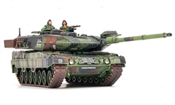 German Kampfpanzer Leopard 2A6 Main Battle Tank - Woodland Camouflage