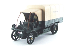 Royal Italian Army Fiat 18 BL Transport Truck with Four Figures