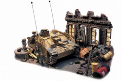 German Sturmgeschutz III Ausf. G Assault Gun with Skirts in Diorama - StuG Brigade 341, Anzio, Italy, 1944