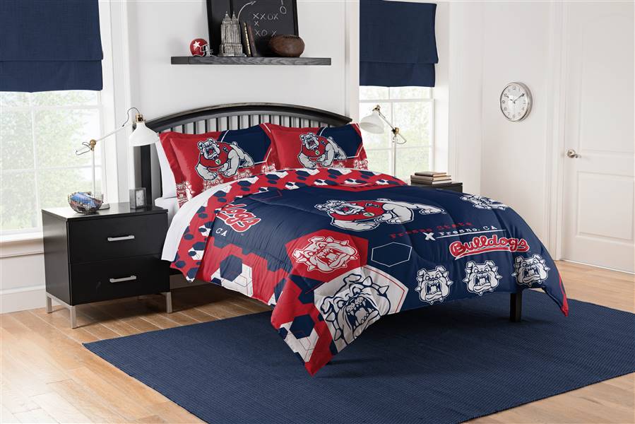 Fresno State Bulldogs Hexagon Full/Queen Bed Comforter with 2 Shams Set