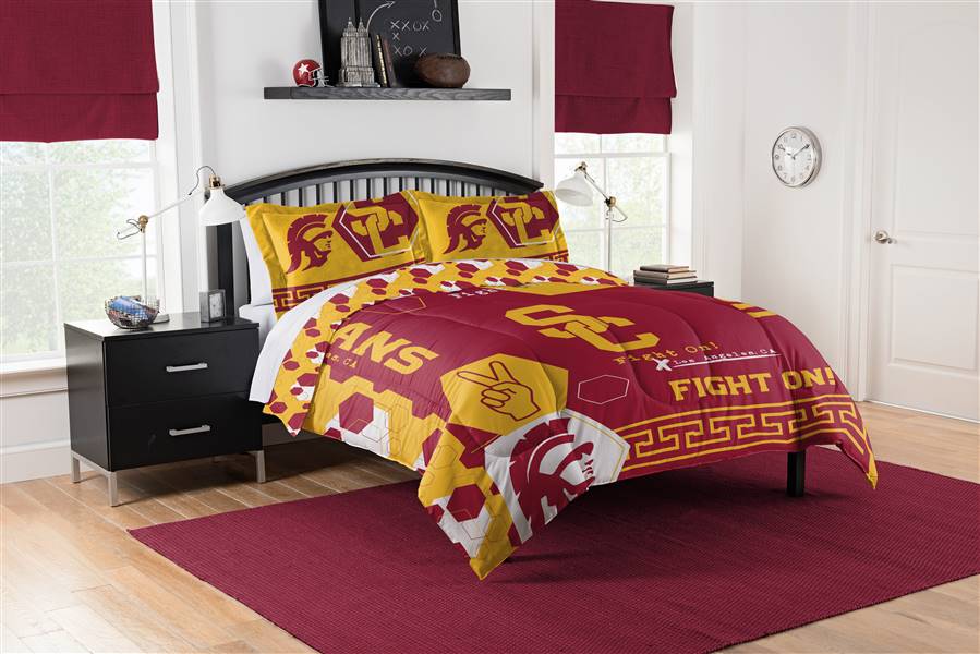 USC Trojans Hexagon Full/Queen Bed Comforter with 2 Shams Set