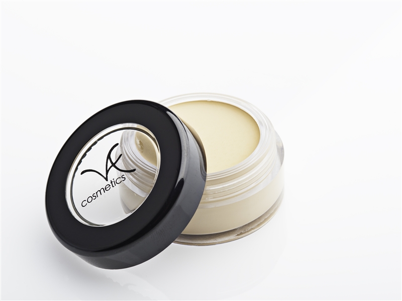 Creamy, full coverage concealer works as a eyeshadow primer. Think of it as your eraser to use for a flawless look!