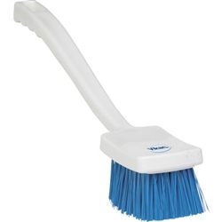 Vikan 4180, Vikan Resin Set Long Churn- Stiff This long handled scrub brush allows you to reach into hard to access parts of equipment. Polyester bristles are affixed to a solid polypropylene block with resin.