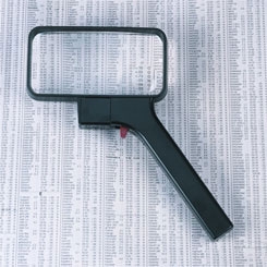 2" x 4" Illuminated Rectangular Magnifier.