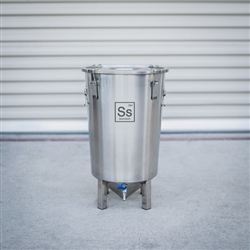 SS Brewtech 7 gal Brew Bucket Fermenter