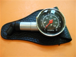 Motometer Tire Pressure Gauge with Case