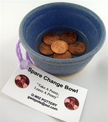 G-WIZ POTTERY- SPARE CHANGE HOLDER