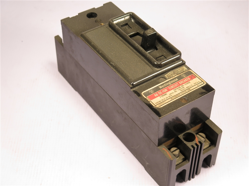 F2050 STYLE 1531776 WESTINGHOUSE CUTLER HAMMER CIRCUIT BREAKER