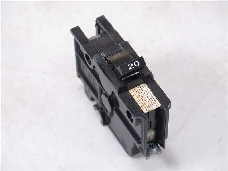 NB111020 (R) FPE FERERAL PACIFIC CIRCUIT BREAKER