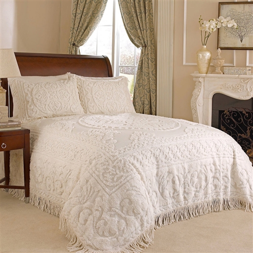 King size 100% Cotton Chenille Bedspread in Ivory Ecru with Fringe Sides