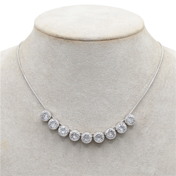 Elegant Diamond & White Gold Necklace