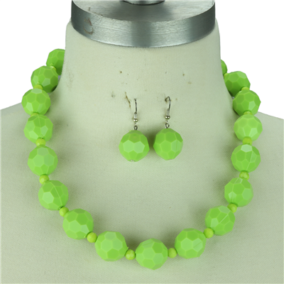 GEOMETRIC BEAD NECKLACE SET | LIME GREEN