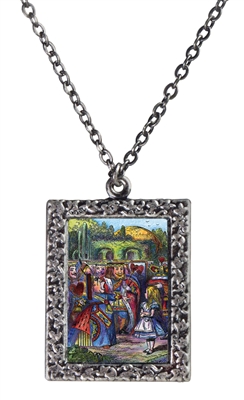 Alice in Wonderland - Alice and Red Queen Necklace