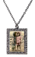 Friends at the Beach Frame Necklace