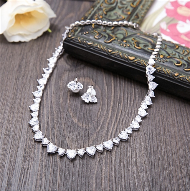 Cubic Zirconia Heart-shaped Women Necklace Choker Stud Earrings Brides Wedding Jewelry Sets