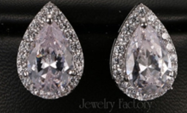 Drop Design Pear Cut Cubic Zircon Stud