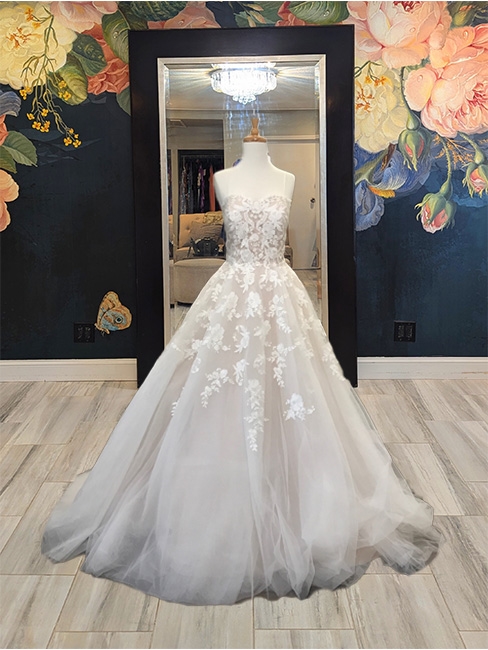 JENILYNN | Floral Lace Sweetheart Spaghetti Strap Ballgown