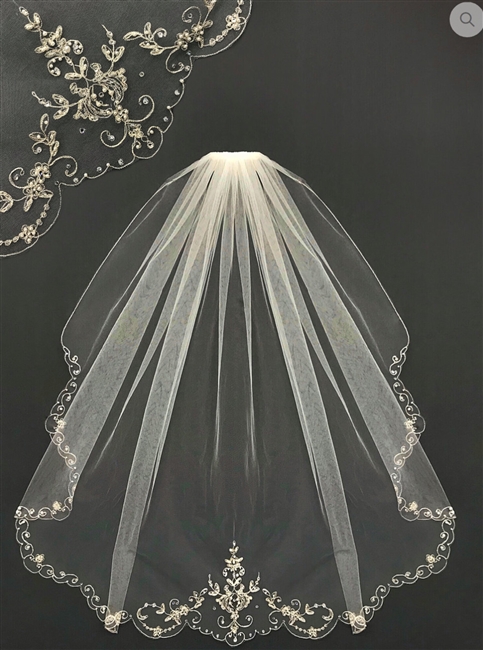 Scalloped Edge Fingertip Veil with Pearl and Rhinestones