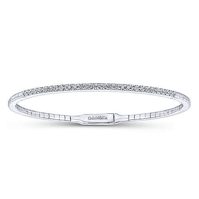 This updated take on a classic features 14k white gold and round brilliant diamonds.