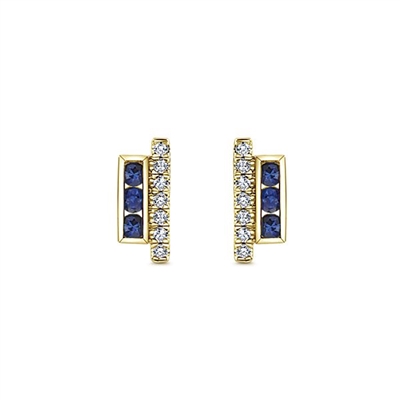This 14k yellow gold diamond stud earring partners with sapphires.