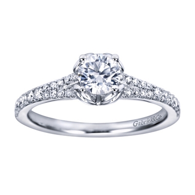 Modern Diamond Engagement Ring