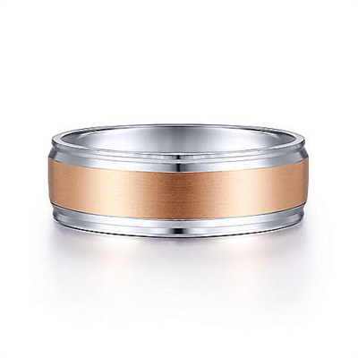 Two tones of 14k white gold meld together to create this beautiful 7mm men's wedding band.