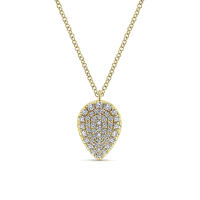 This 14k yellow gold diamond necklace in a delicate pear drop features 0.43 carts of diamond shimmer.