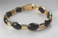 Fine Jewelry - Bracelets - 18 Karat Yellow Gold and Agate Bracelet