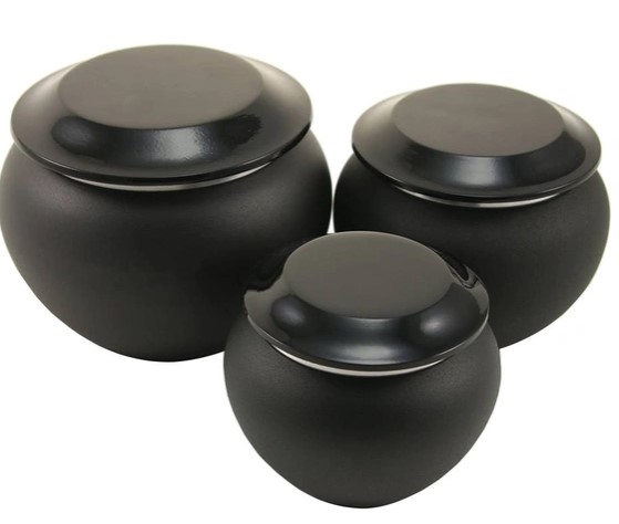 Pagoda Pet Cremation Urn | Black