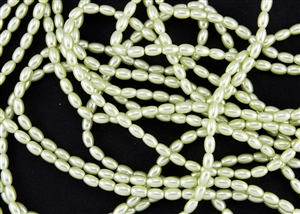 Glass Rice Pearl Beads 6x4mm - Baby Lime