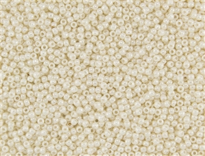 8/0 Toho Japanese Seed Beads - Off-White Cream Opaque Luster #123L