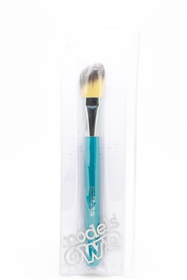 Modelâ€™s Own Face Angled Foundation Brush FA