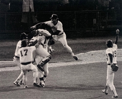 1982 MILWAUKEE BREWERS AL CHAMPIONSHIP UNSIGNED 8X10 PHOTO