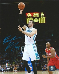 FRANK KAMINSKY SIGNED 8X10 CHARLOTTE HORNETS PHOTO #2