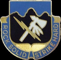 US Army Unit Crest: Special Troops Battalion 2nd Infantry Division - MOTTO: ROCK SOLID, STRIKE HARD