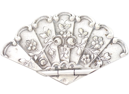 Rare and Exquisite Fan-Shaped Sterling Silver Vintage Chinese Snuff Box