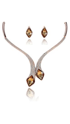 EV5408887 Elegant Necklace Set