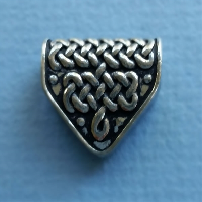 Photo of  an individual Celtic Winter Pendant Bead