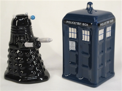 Doctor Who- TARDIS VS Dalek Salt & Pepper Set