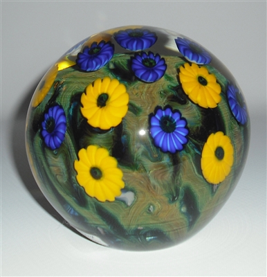 Daniel Lotton Paperweight
Yellow and Blue Asters
Green  Vine  Interior
Sixe5  by  5
Signed Daniel Lotton Dated 2016