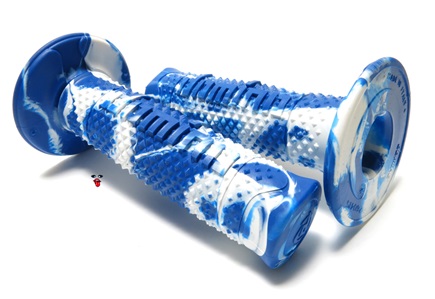 domino grips - A260 snake - on high and blue tomorrows