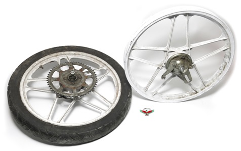 USED 17" 5 star mag wheel set for sachs n minarelli - white