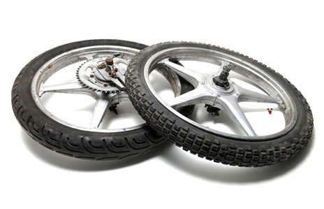 USED peugeot + puch + mbk 17" five star wheel set