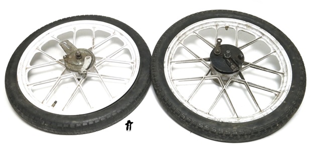 USED 16" snowflake mag wheel set for sachs n minarelli - white