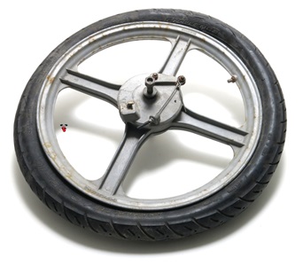 USED grey vespa 4 star front mag wheel - broken brake plate