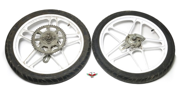 USED 17" 5 star mag wheel set for sachs n minarelli - white