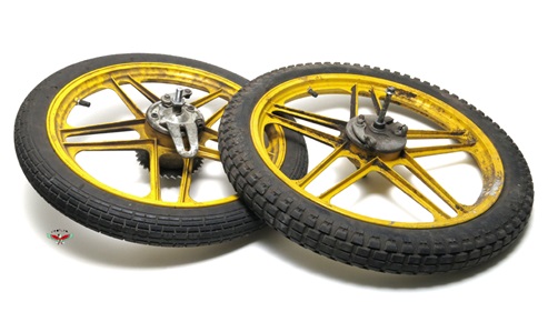 USED yellow 5 star dirtbike mags - 17" front, 16" rear